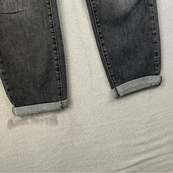 Judy Blue Black/Gray Wash Boyfriend Fit Jeans. Women’s Size 7/28. - Picture 6 of 8